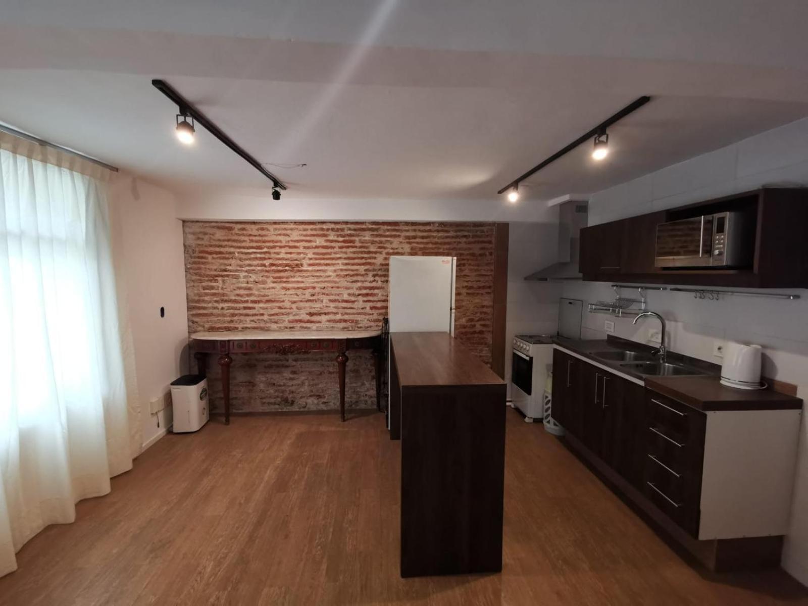 Apartamento En Peatonal Ciudad Vieja Montevideo
